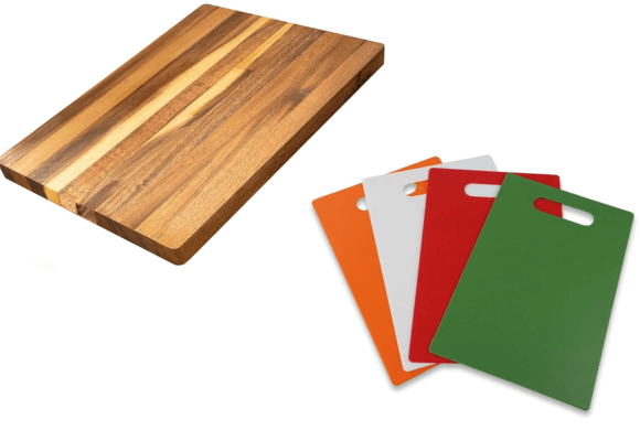 wood-or-plastic-cutting-board-for-choping-meat.